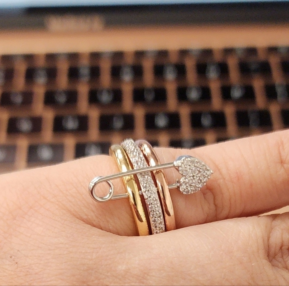 NEW‼️Elegant Cubic Zirconia Tri-Color Heart Pin Detachable Ring🔥 - Picture 3 of 5